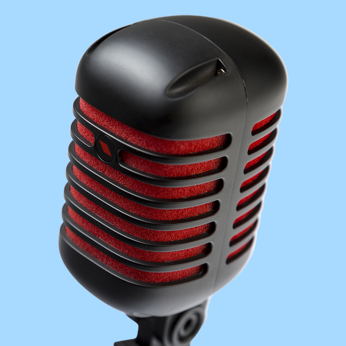 Eikon DM55V2RDBK Vintage Style Professional Vocal Dynamic Microphone - Satin Black & Red