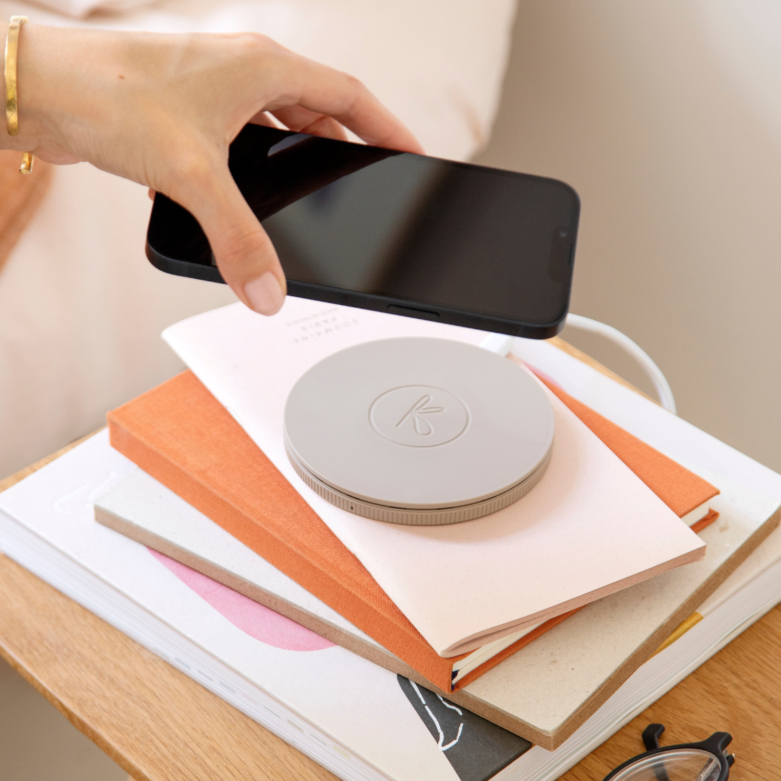 Kreafunk Wicharge 3 Wireless Qi Charger 15W - Ivory Sand