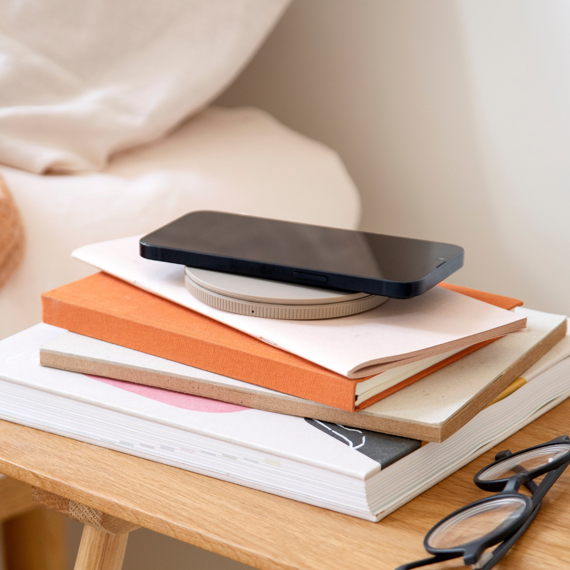 Kreafunk Wicharge 3 Wireless Qi Charger 15W - Ivory Sand