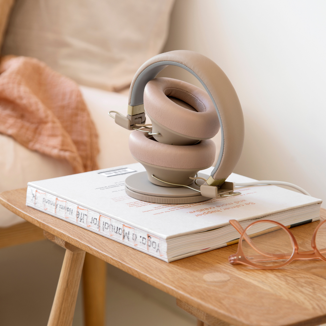 Kreafunk Wicharge 3 Wireless Qi Charger 15W - Ivory Sand