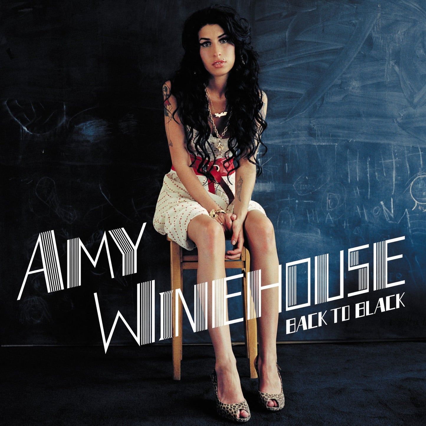 Amy Winehouse 'Back to Black' Vinyl Album and Crosley Vinyl Crate Bundle