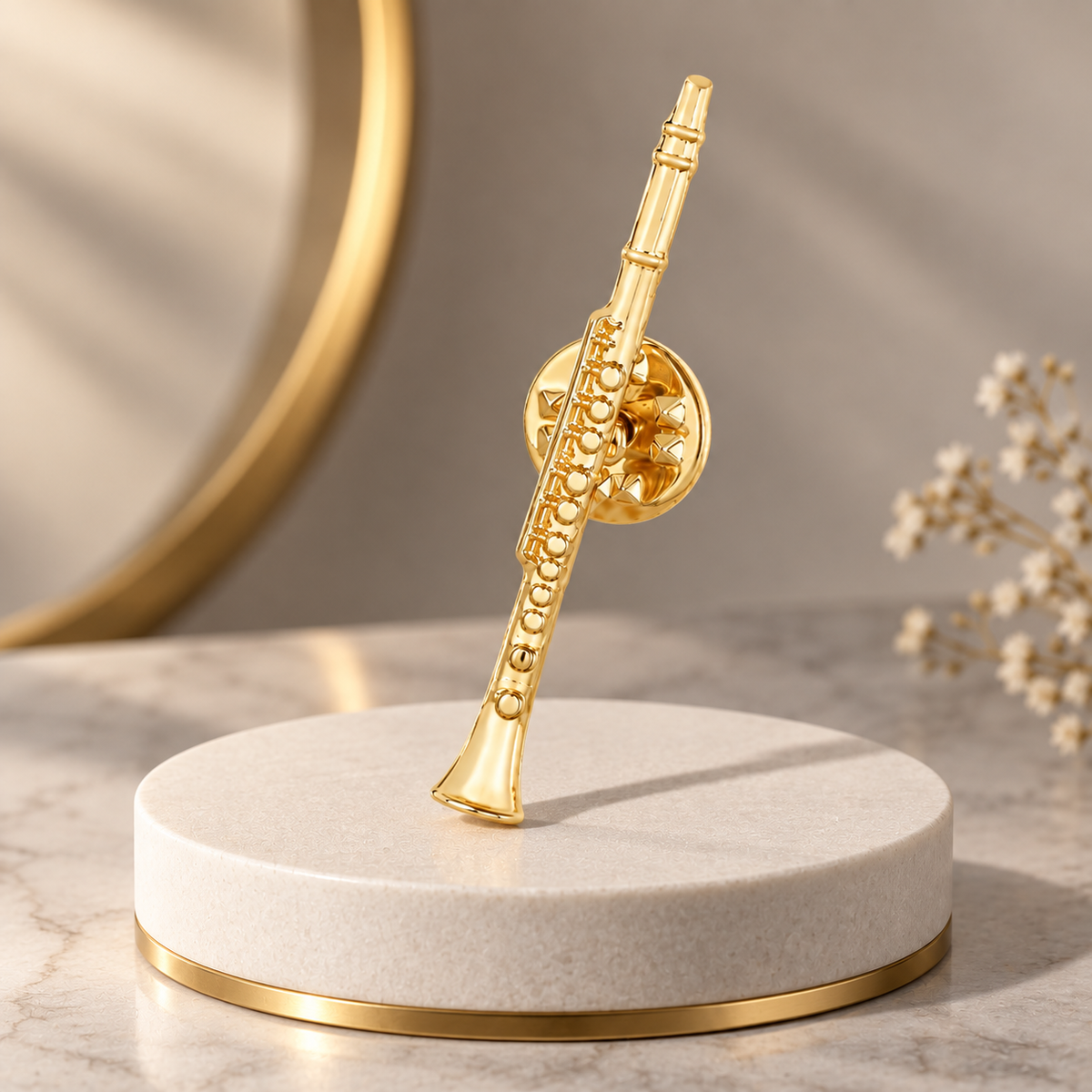 Gold Clarinet Enamel Pin (4.3cm x 0.3cm)