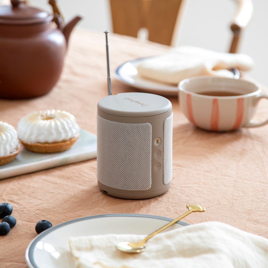 Kreafunk Dabbie Dab+/Fm Radio W/ Bluetooth - Ivory Sand