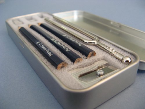 Writing Set With Tuning Fork - G. Henle Verlag