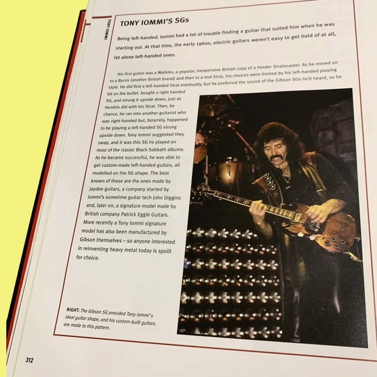 The Guitar Book - The  Ultimate Guide Playing Like The Greats (Hardcover Book)