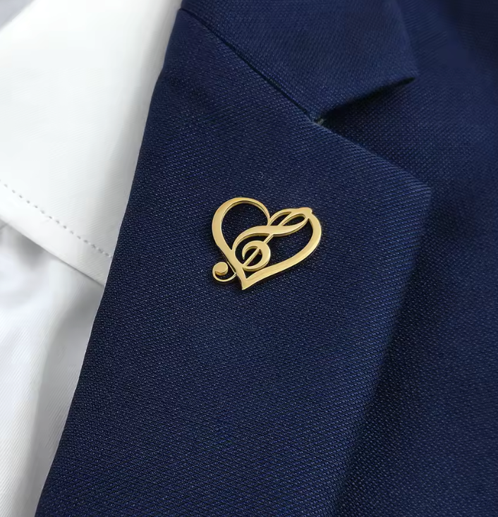 Gold Treble Clef Heart Lapel Pin