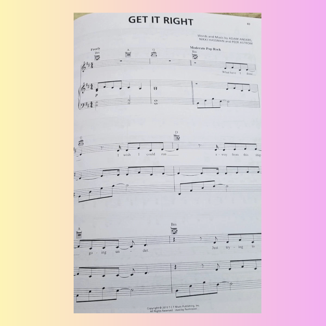 Glee The Music Season 2 Volume 5 - Piano/Vocal/Guitar Songbook (17 Hit Songs)