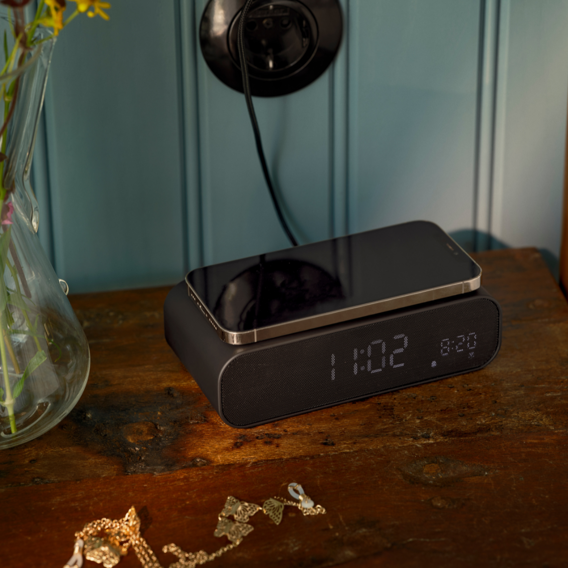Kreafunk Wakie Alarm Clock Qi Charger + Bluetooth - Black