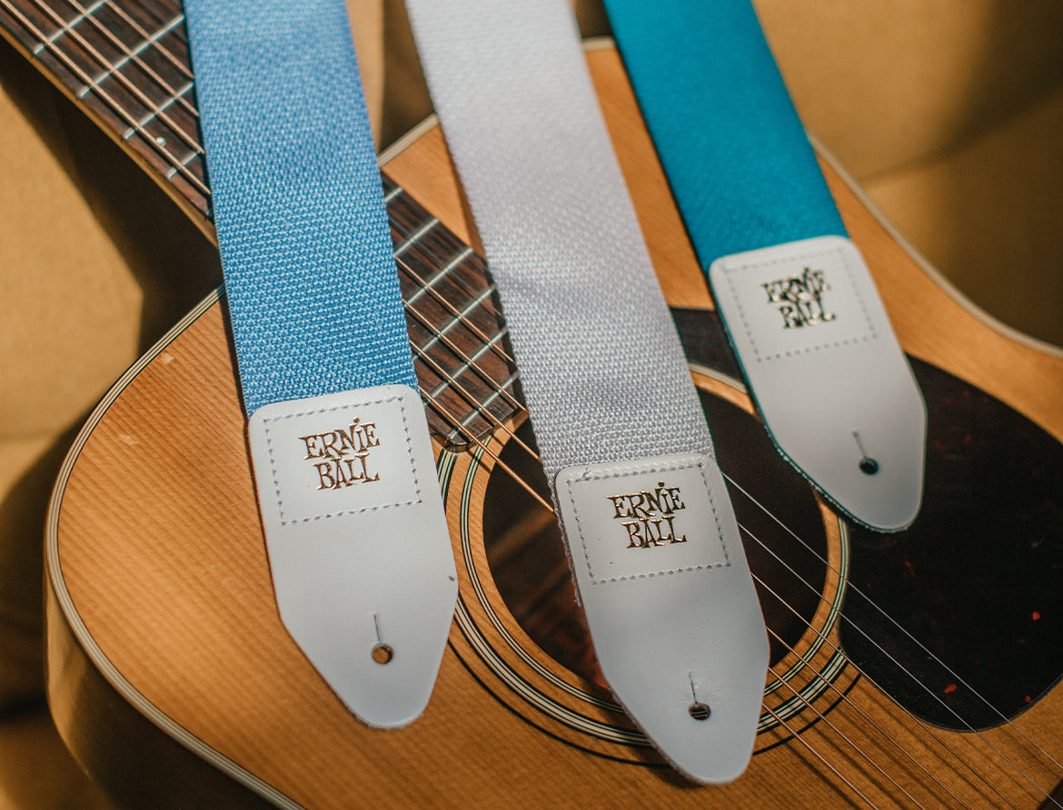 Ernie Ball Pickholder Polypro Guitar/Bass Strap - White