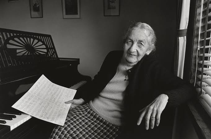 Miriam Hyde - Autumn In Princes Gardens For Flute & Piano Sheet Music