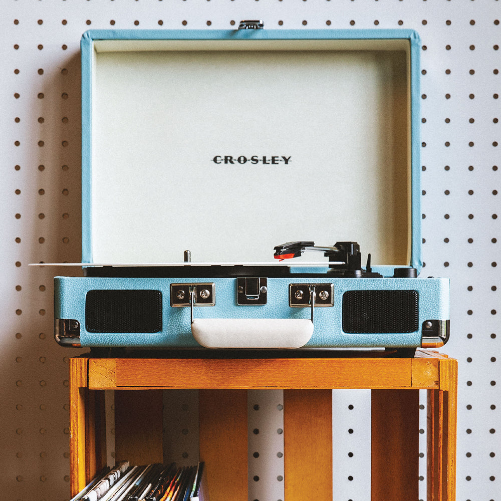 Crosley Cruiser Bluetooth Portable Turntable - Turquoise + Bundled Majority D40X Bluetooth Speakers